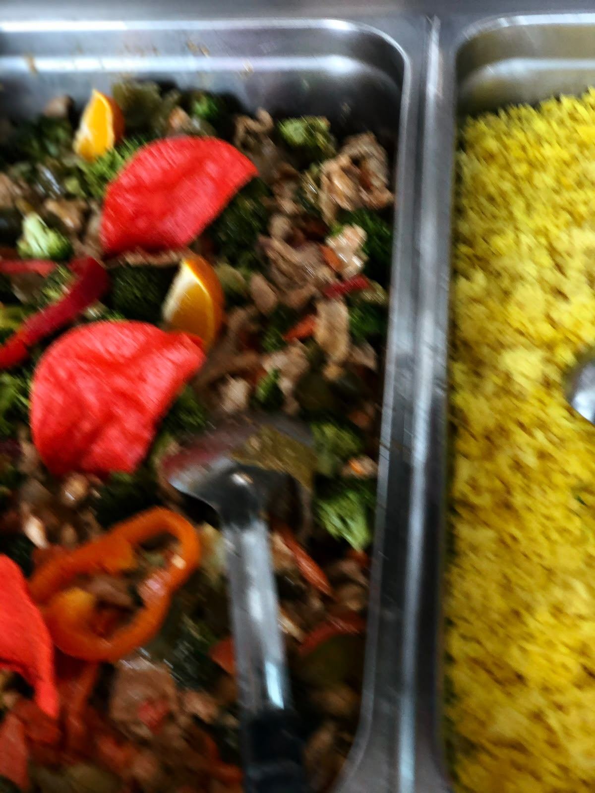 Barra de mole, arroz y tacos, menú Grupo Rico